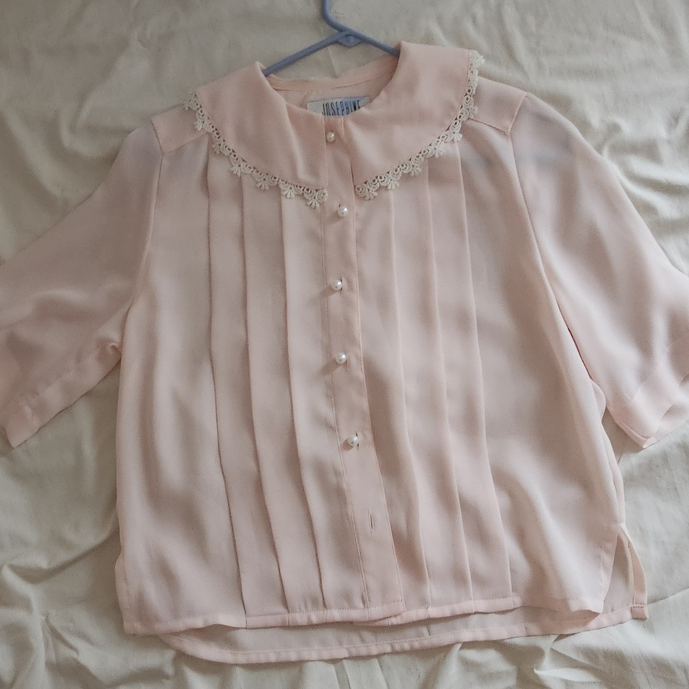 1980s Vintage Pink Pleated Collared Blouse